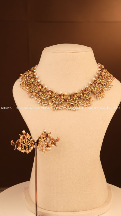 RUBIKA ELEPHANT NECKLACE - RED