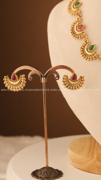 CHANDRIKA GARLAND NECKLACE