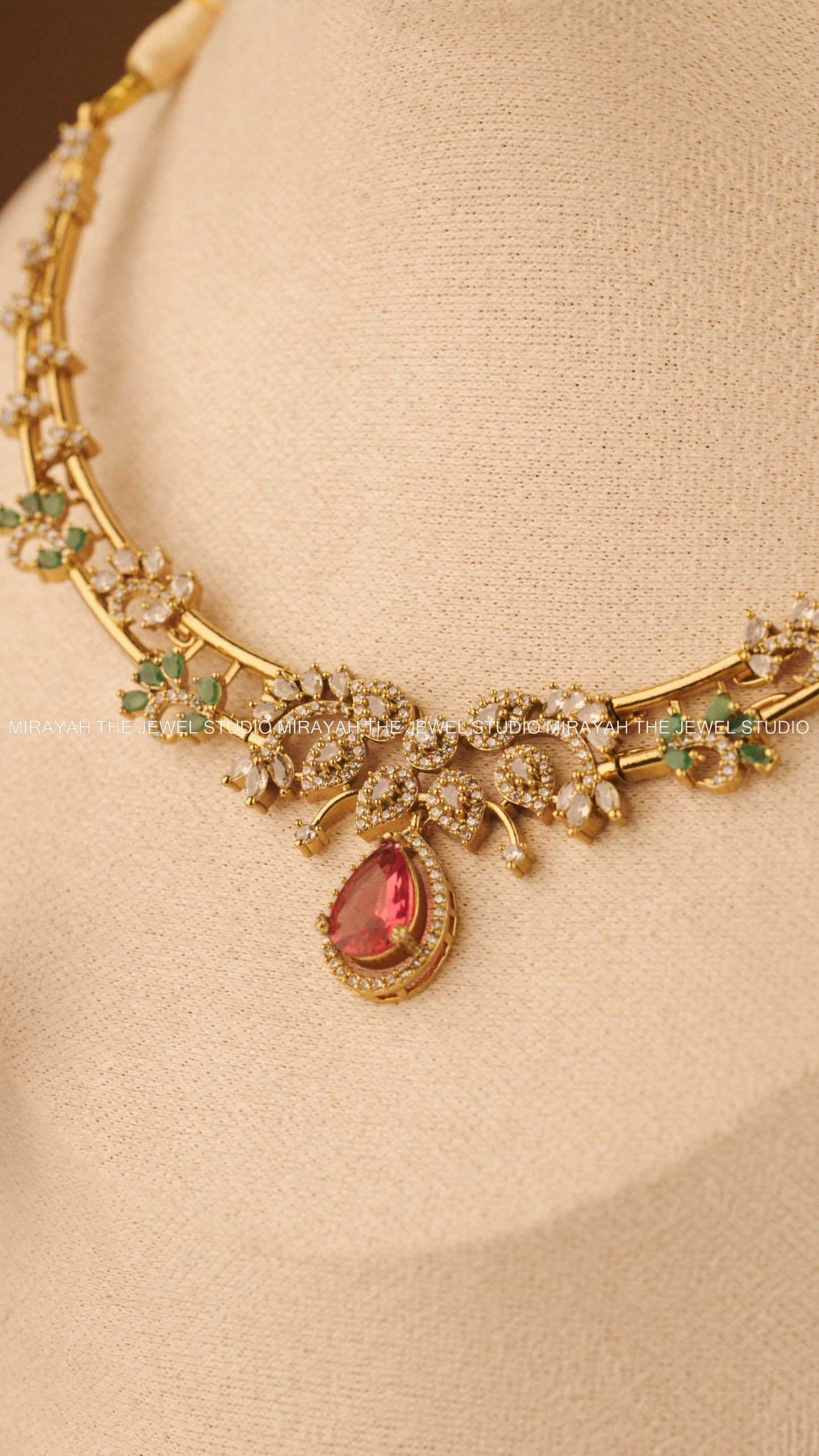 AAROHI ROSETTE AD NECKLACE