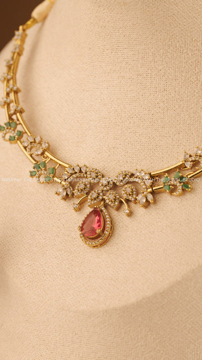 AAROHI ROSETTE AD NECKLACE