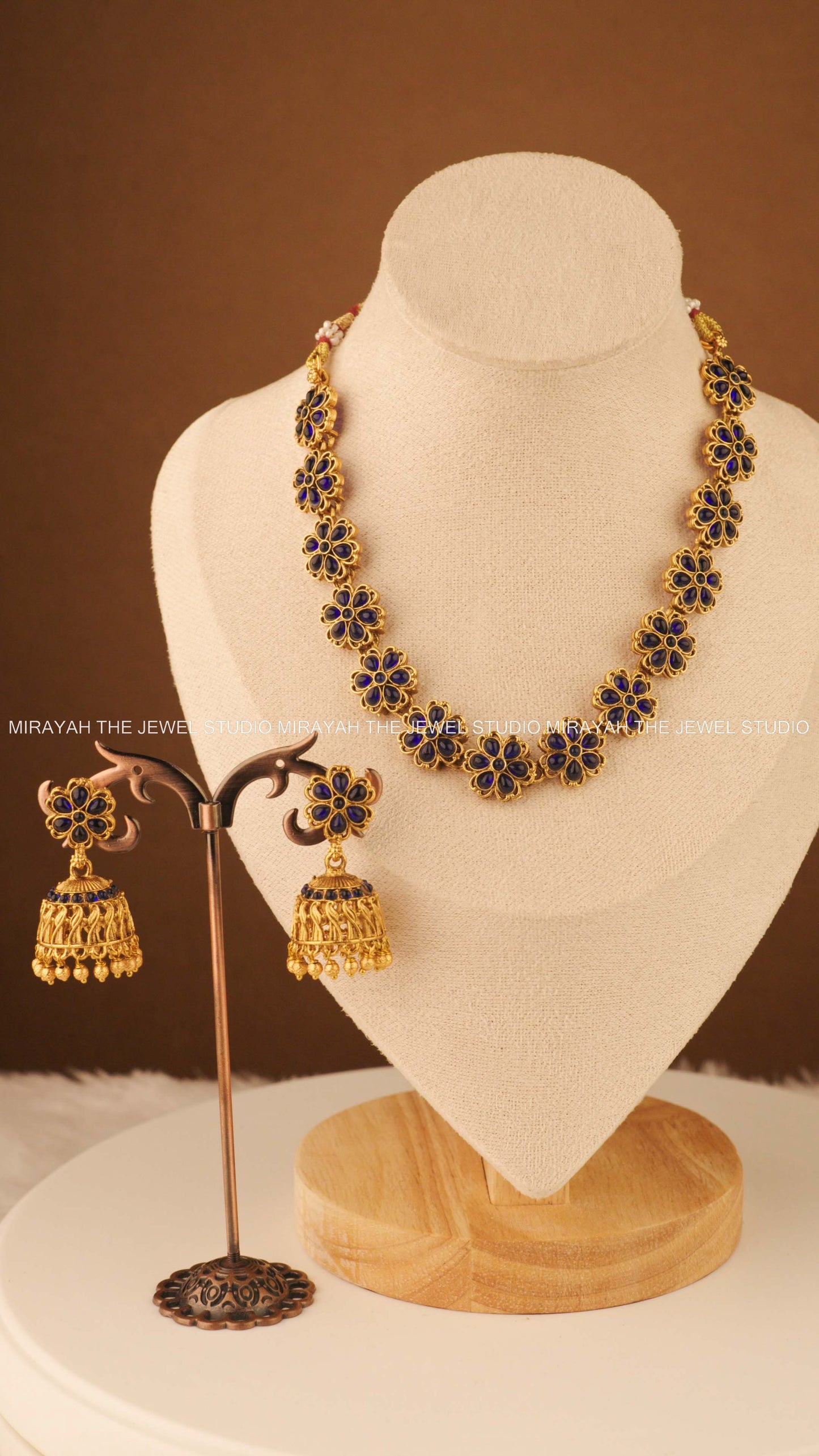 MYSTIC BLOOM NECKLACE - BLUE