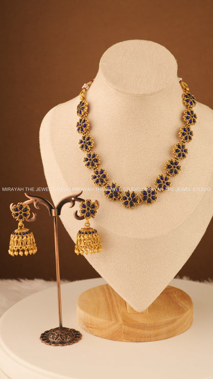 MYSTIC BLOOM NECKLACE - BLUE