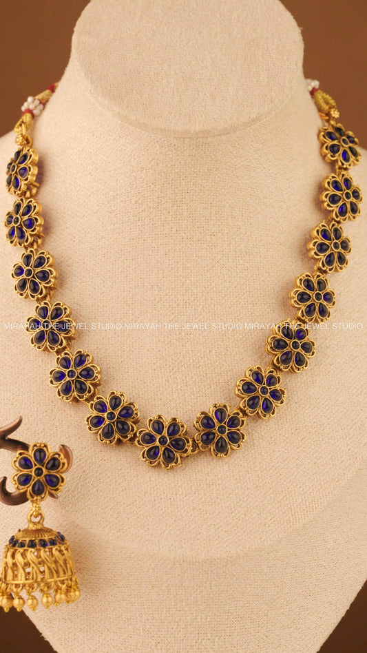 MYSTIC BLOOM NECKLACE - BLUE