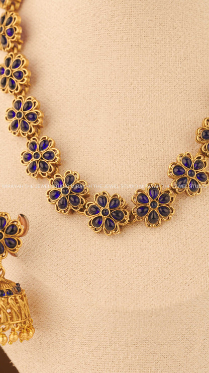 MYSTIC BLOOM NECKLACE - BLUE