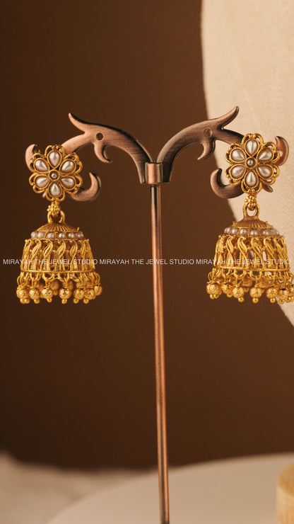 MYSTIC BLOOM NECKLACE - WHITE