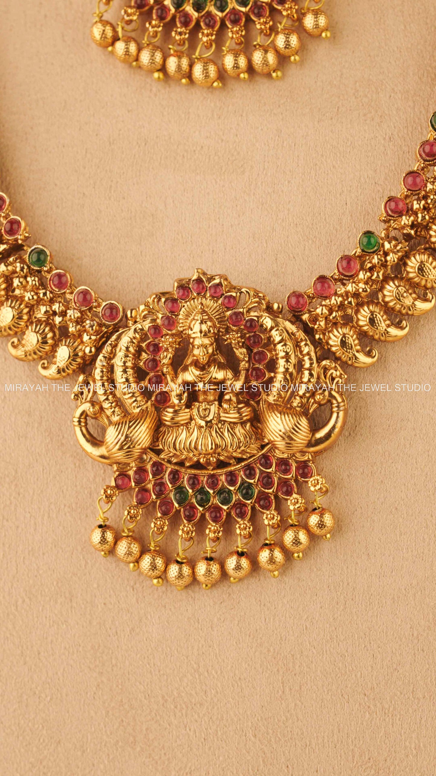 SWARNA RANJANI COMBO SET