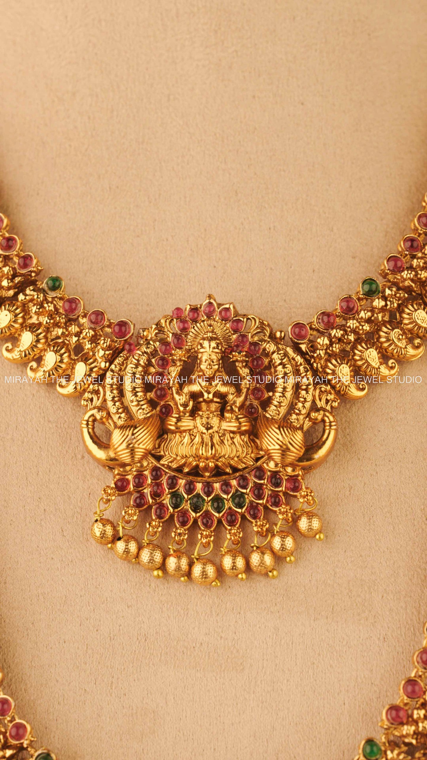 SWARNA RANJANI COMBO SET