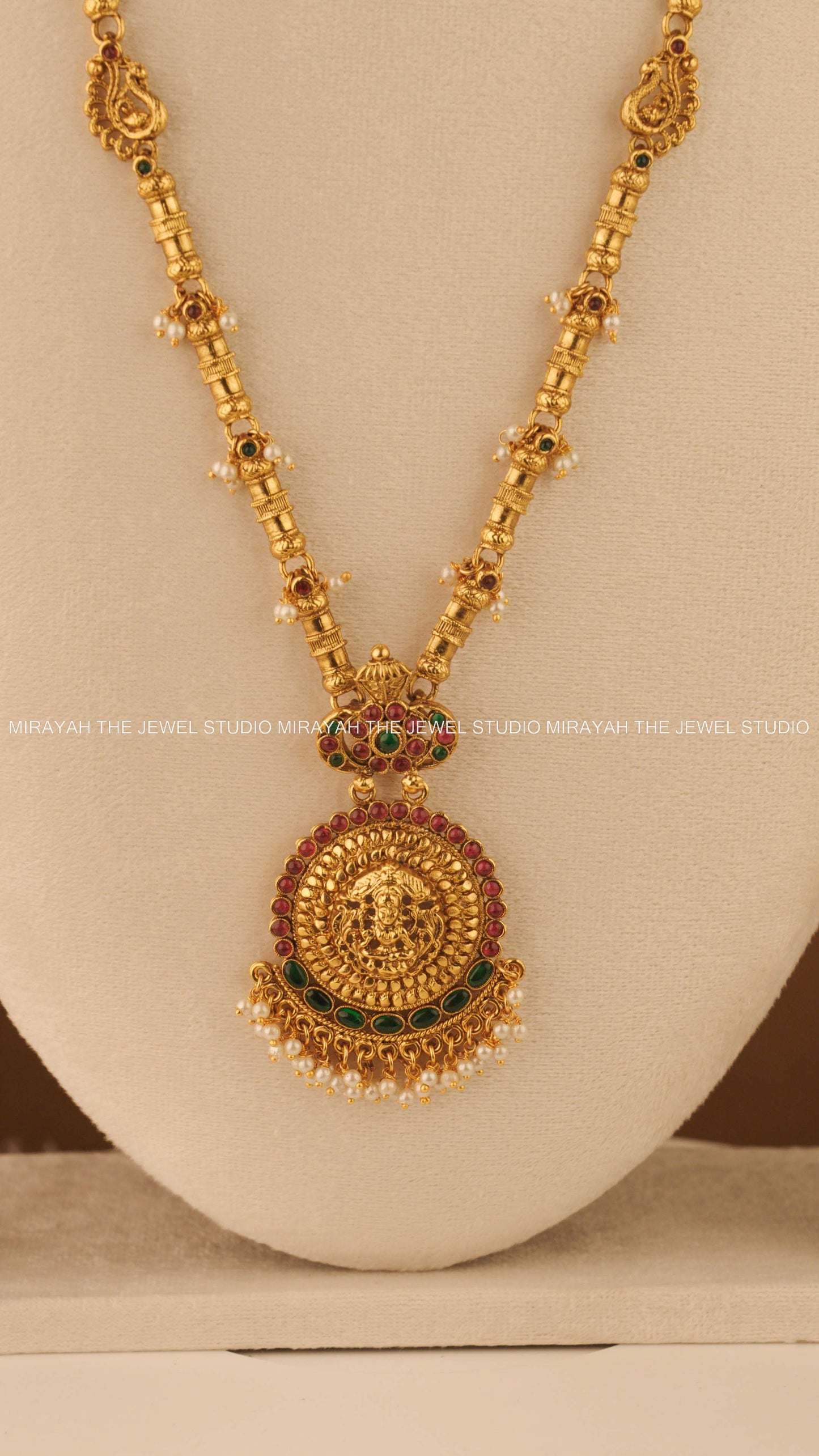 SRI CHAKRA HARAM- RED AND GREEN