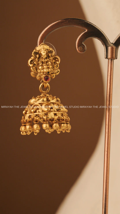 LAKSHMI DIVINE GLOW HARAM