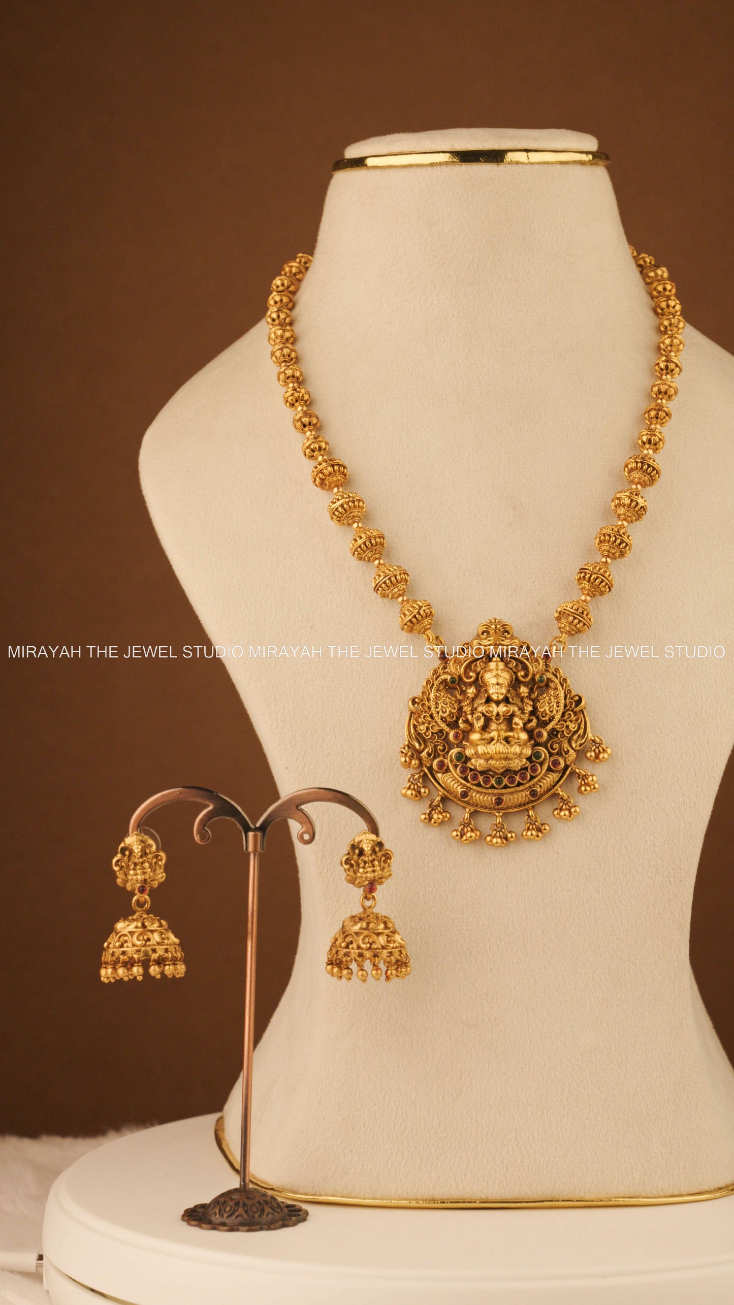 LAKSHMI DIVINE GLOW HARAM