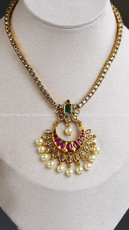 PREMIUM AD CRESCENT NECKLACE