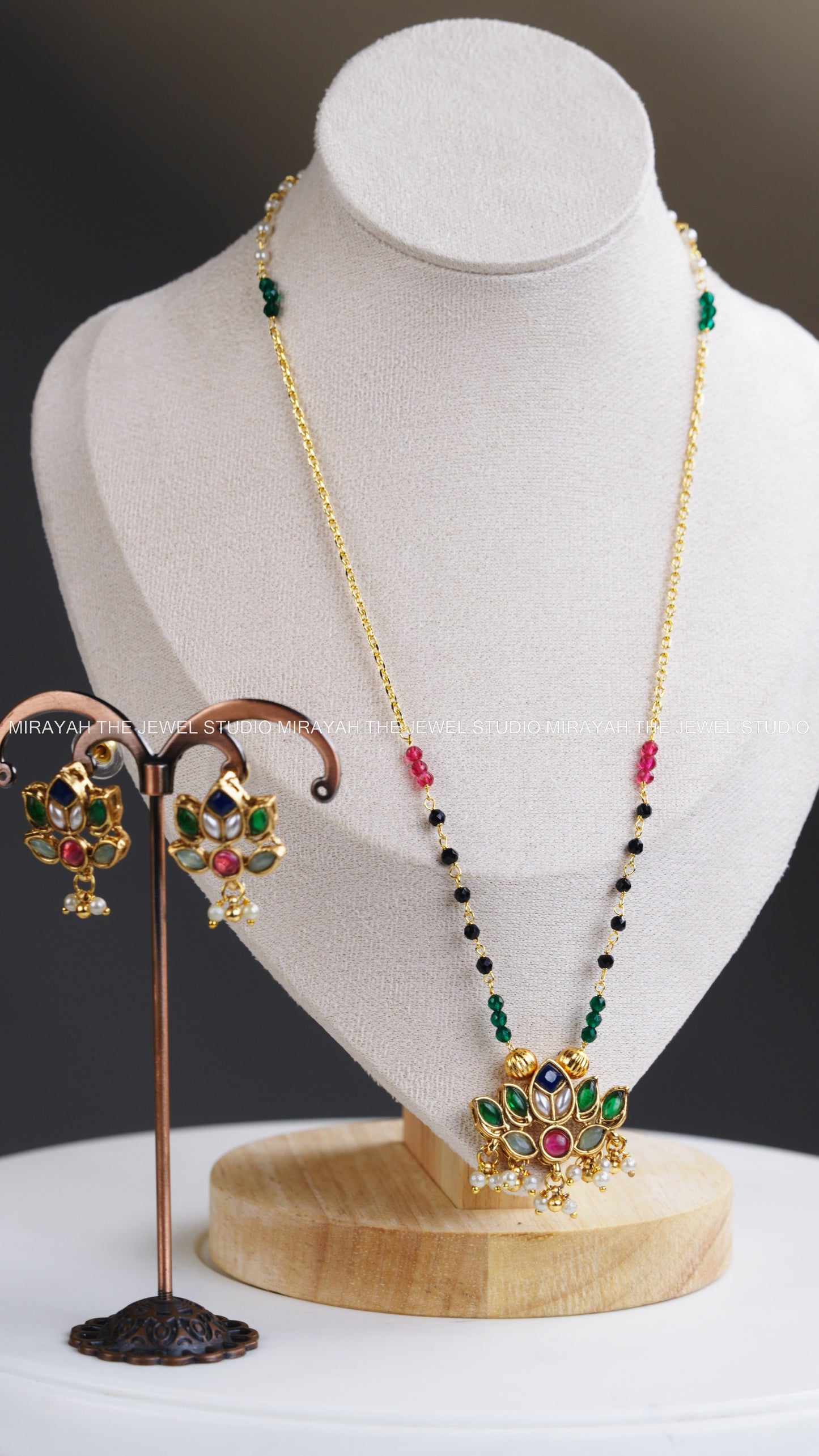 MULTI COLOR TAMARA CHAIN