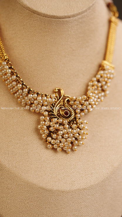 PEARL PEACOCK NECKLACE - WHITE