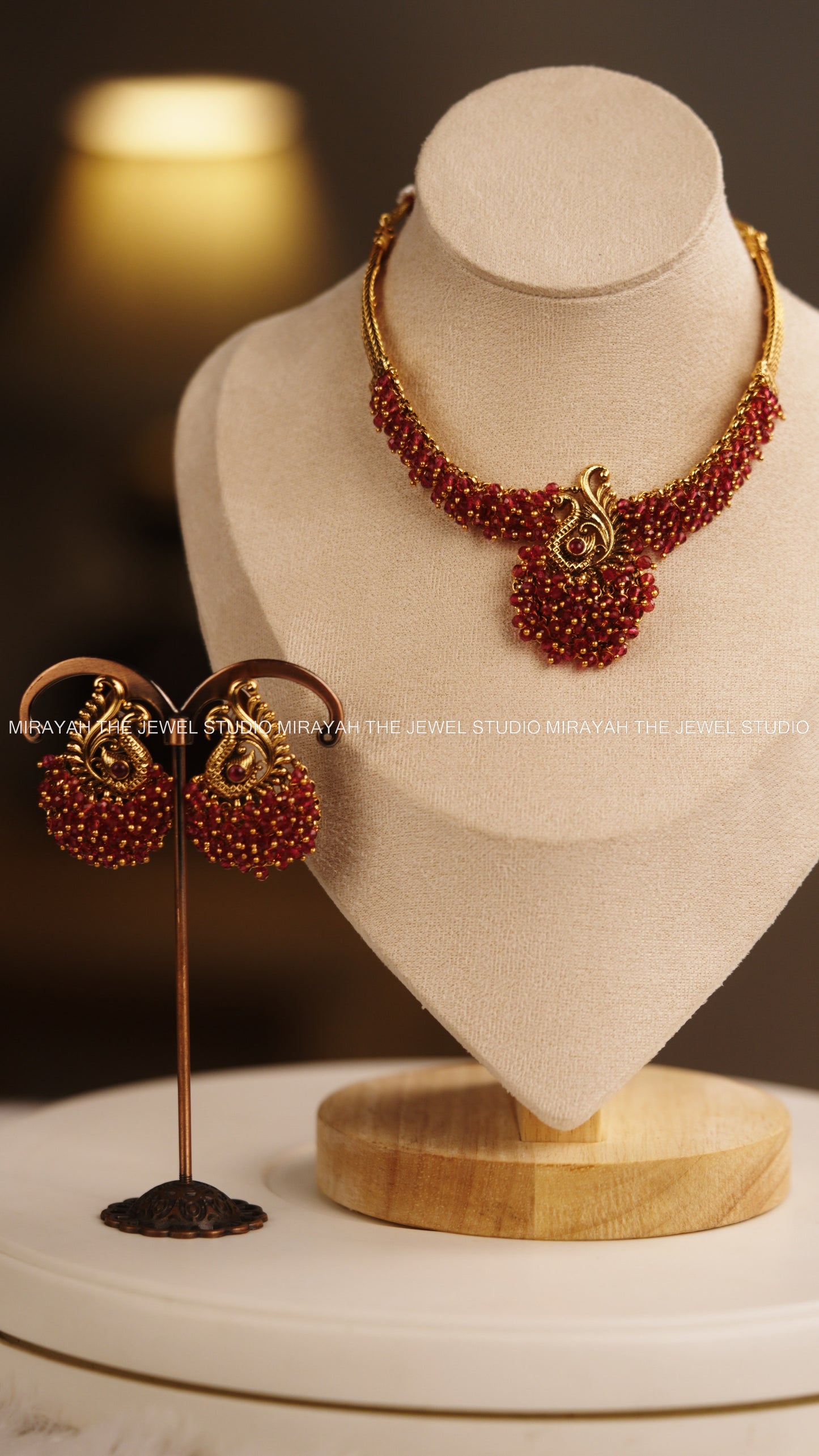 PEARL PEACOCK NECKLACE -RED