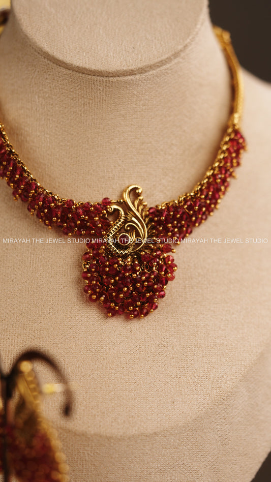 PEARL PEACOCK NECKLACE -RED